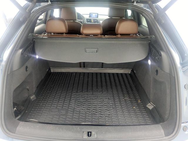 Photo of 2016 Blue Audi Q3