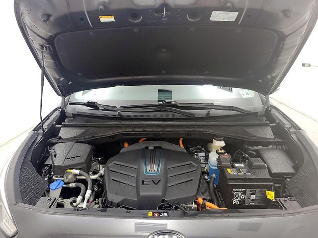 Photo of 2020 Gray Kia Niro EV