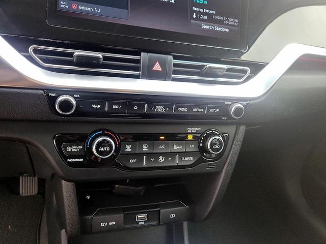 Photo of 2020 Gray Kia Niro EV
