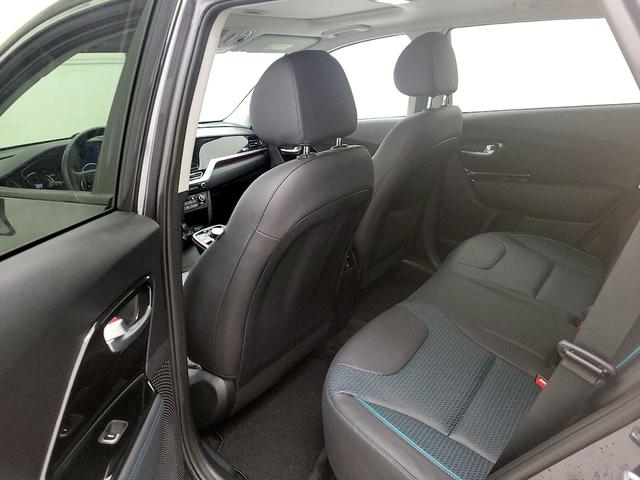 Photo of 2020 Gray Kia Niro EV