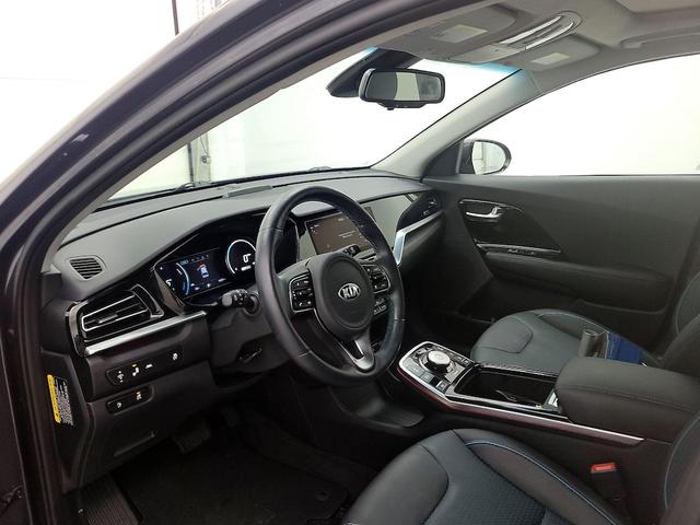 Photo of 2020 Gray Kia Niro EV