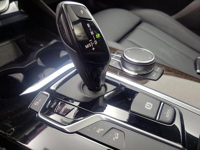 Photo of 2019 White BMW X3