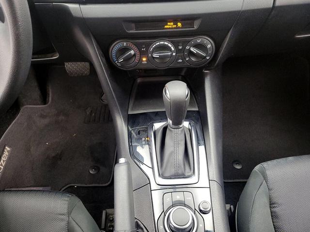 Photo of 2015 Silver Mazda Mazda3