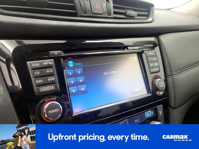 Photo of 2017 Black Nissan Rogue