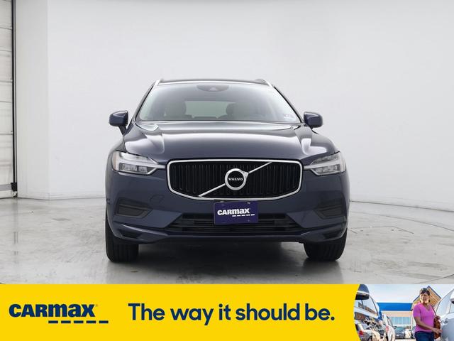 Photo of 2019 Blue Volvo XC60