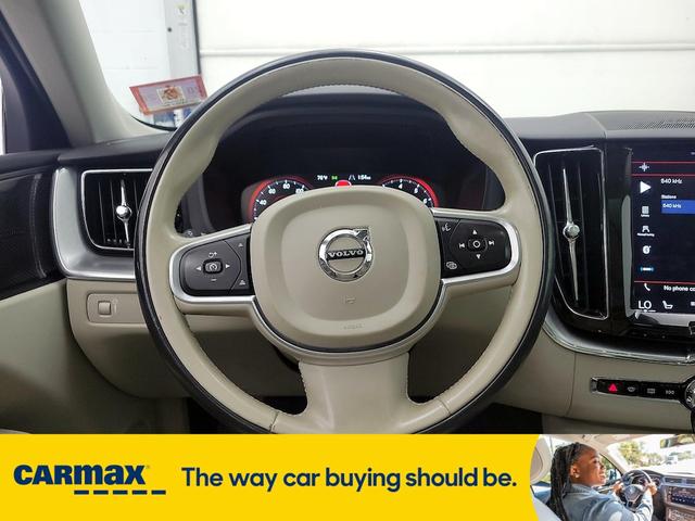 Photo of 2019 Blue Volvo XC60