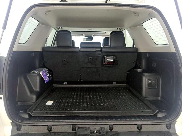 Photo of 2022 White Toyota 4Runner