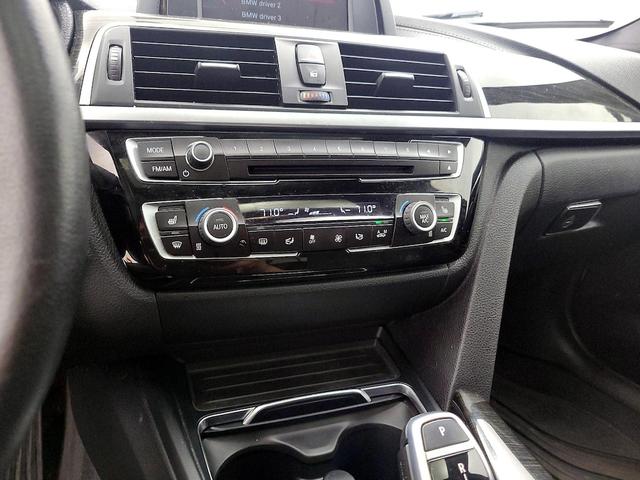 Photo of 2018 White BMW 330