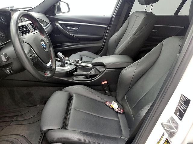 Photo of 2018 White BMW 330