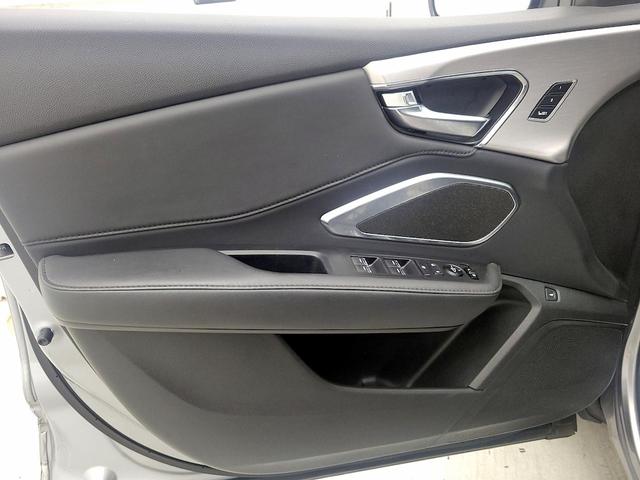 Photo of 2020 Silver Acura RDX