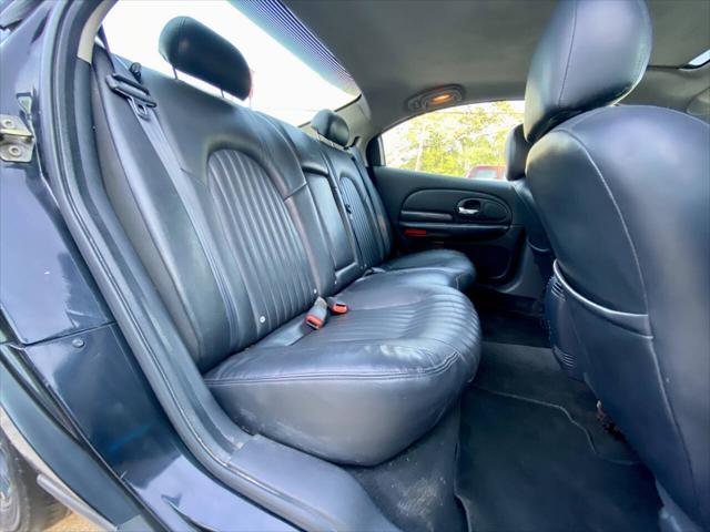 Photo of 2002 Black Clearcoat Chrysler 300M