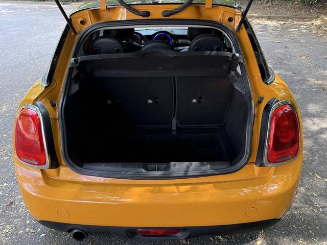 Photo of 2016 Yellow MINI Hardtop