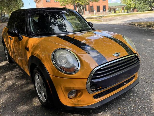 Photo of 2016 Yellow MINI Hardtop