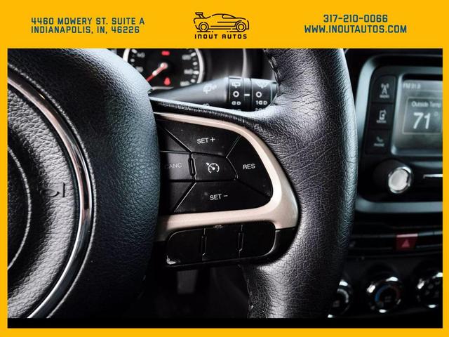 Photo of 2017 Yellow Jeep Renegade