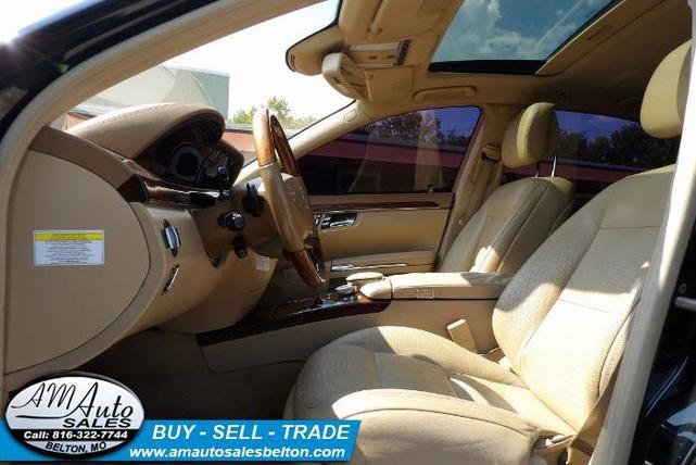 Photo of 2010 Majestic Black Metallic Mercedes-Benz S-Class