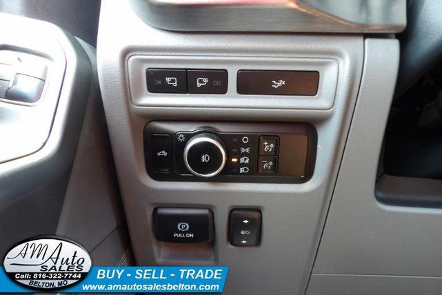 Photo of 2023 Iconic Silver Metallic Ford F-150