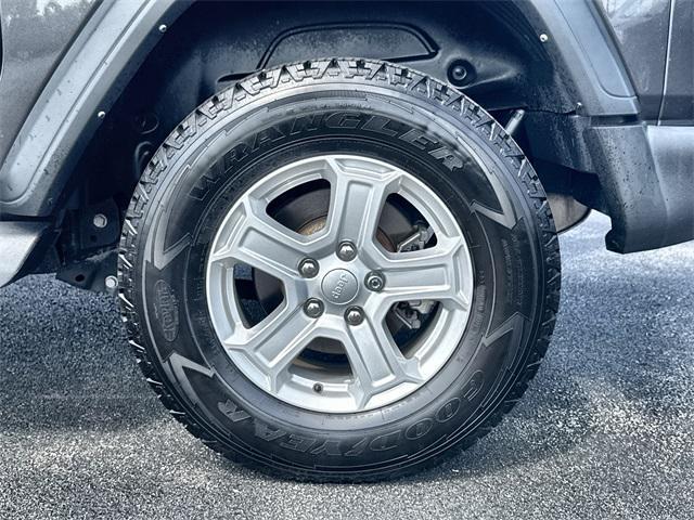 Photo of 2021 Granite Crystal Metallic Clearcoat Jeep Wrangler