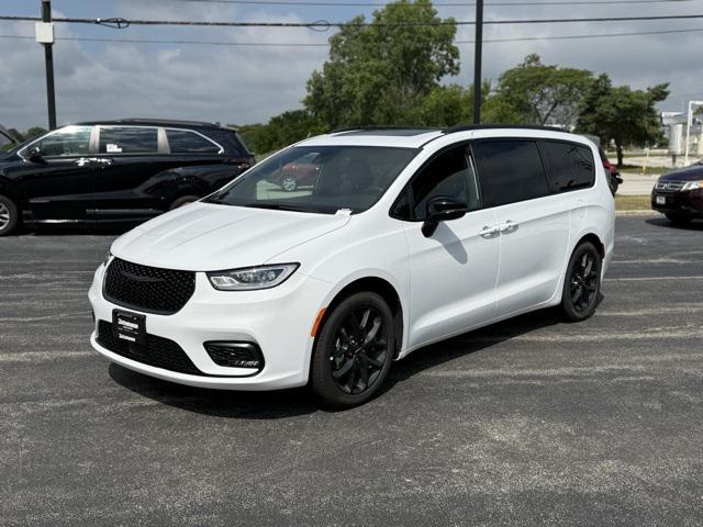 2025 Chrysler Pacifica