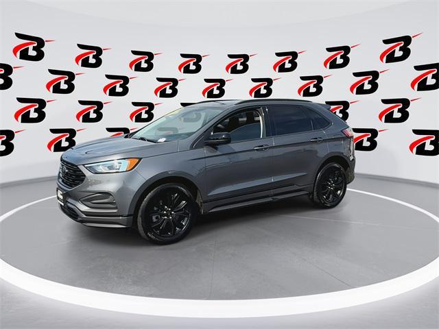 Photo of 2024 Carbonized Gray Metallic Ford Edge