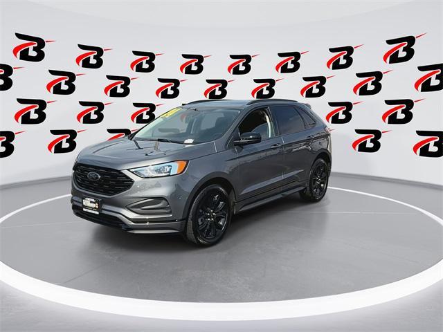 Photo of 2024 Carbonized Gray Metallic Ford Edge