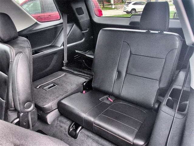 Photo of 2021 Graphite Metallic Chevrolet Traverse