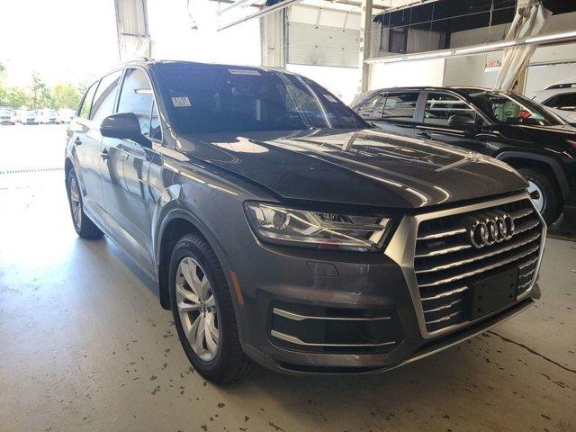 Photo of 2019 Samurai Gray Metallic Audi Q7
