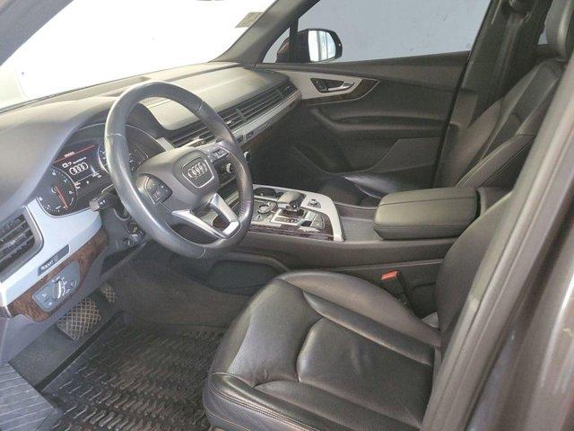 Photo of 2019 Samurai Gray Metallic Audi Q7