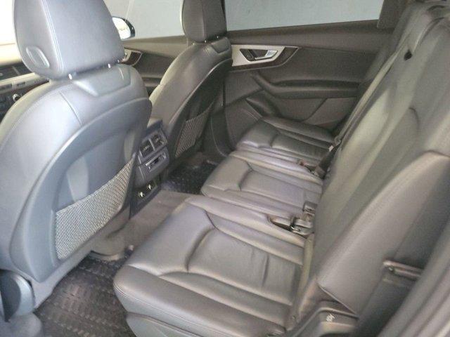 Photo of 2019 Samurai Gray Metallic Audi Q7