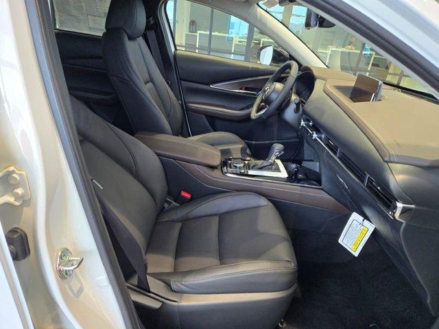 Photo of 2025 Snowflake White Pearl Mica Mazda CX-30