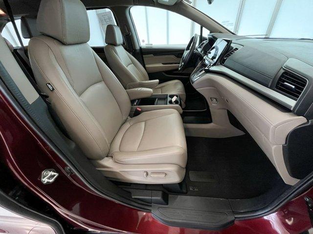 Photo of 2020 Deep Scarlet Pearl Honda Odyssey