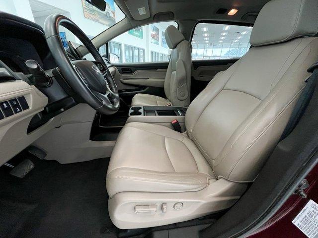 Photo of 2020 Deep Scarlet Pearl Honda Odyssey