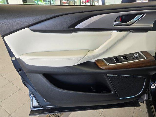 Photo of 2022 Jet Black Mica Mazda CX-9