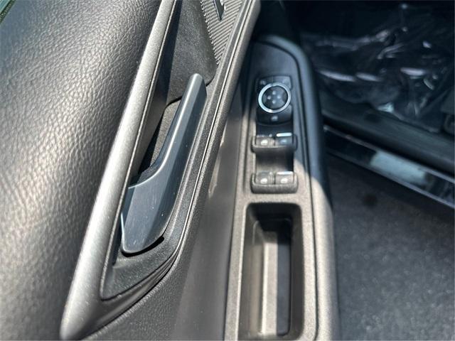 Photo of 2022 Agate Black Metallic Ford Edge
