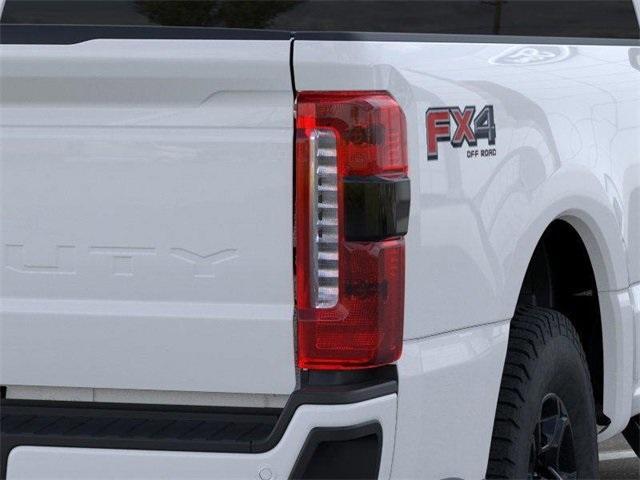 Photo of 2025 Oxford White Ford F-350
