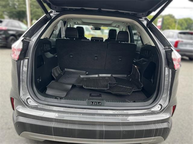 Photo of 2022 Carbonized Gray Metallic Ford Edge