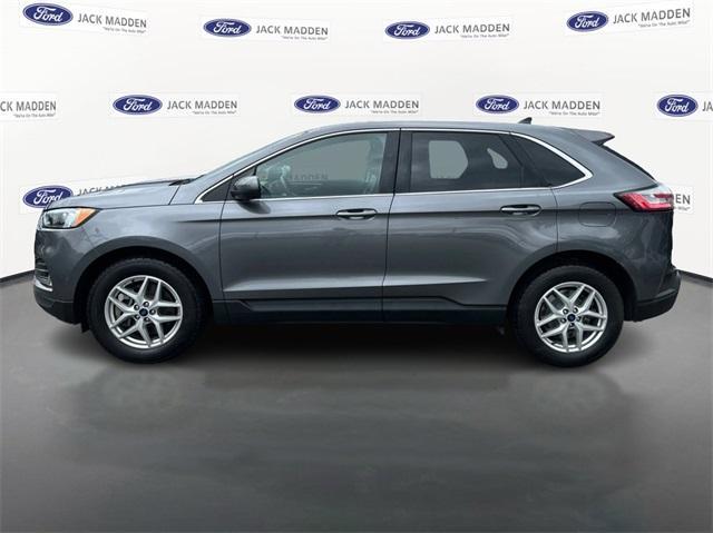 Photo of 2022 Carbonized Gray Metallic Ford Edge