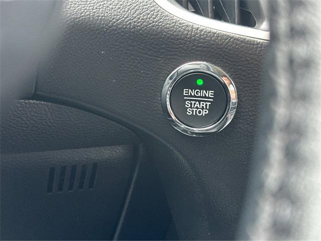 Photo of 2022 Carbonized Gray Metallic Ford Edge