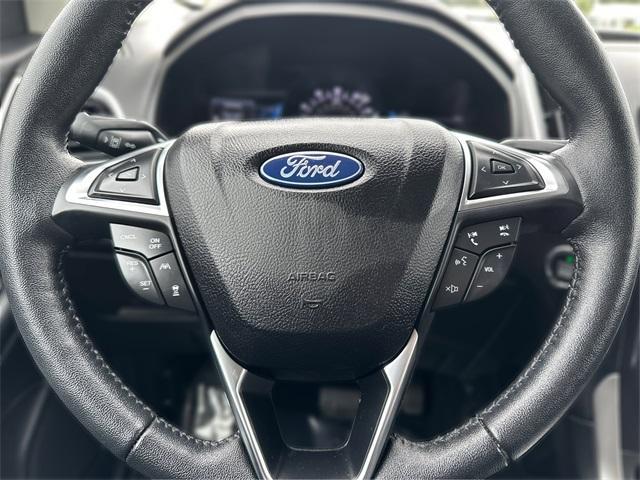 Photo of 2022 Carbonized Gray Metallic Ford Edge