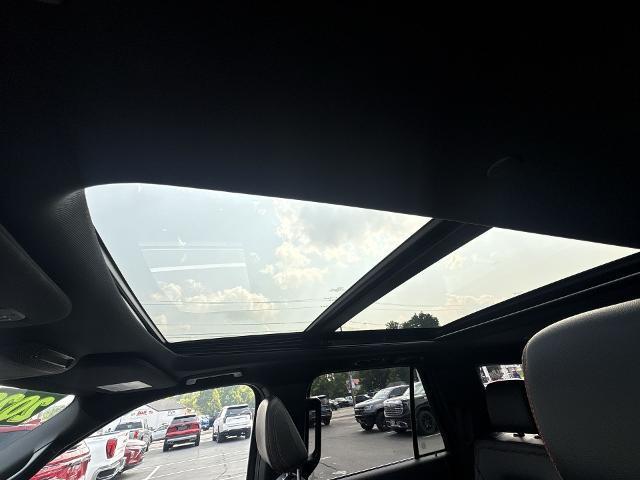 Photo of 2023 Agate Black Metallic Ford Expedition