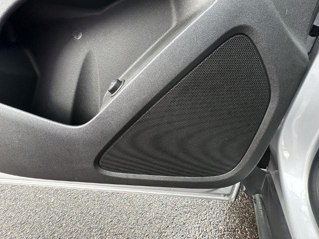 Photo of 2022 Silver Ice Metallic Chevrolet Equinox