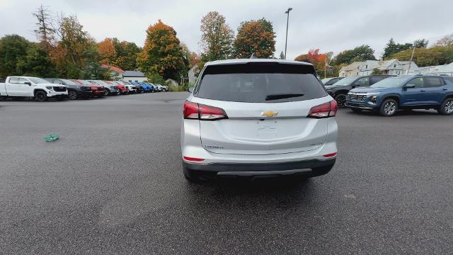 Photo of 2022 Silver Ice Metallic Chevrolet Equinox
