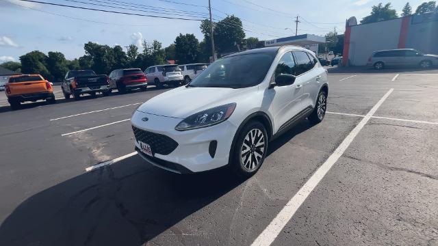 Photo of 2020 White Ford Escape