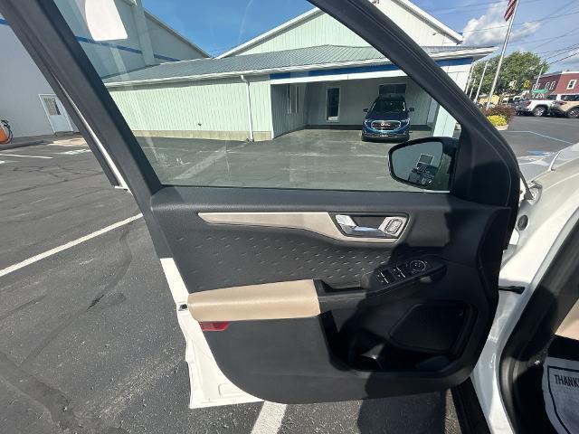 Photo of 2020 White Ford Escape