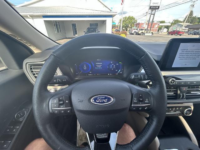 Photo of 2020 White Ford Escape