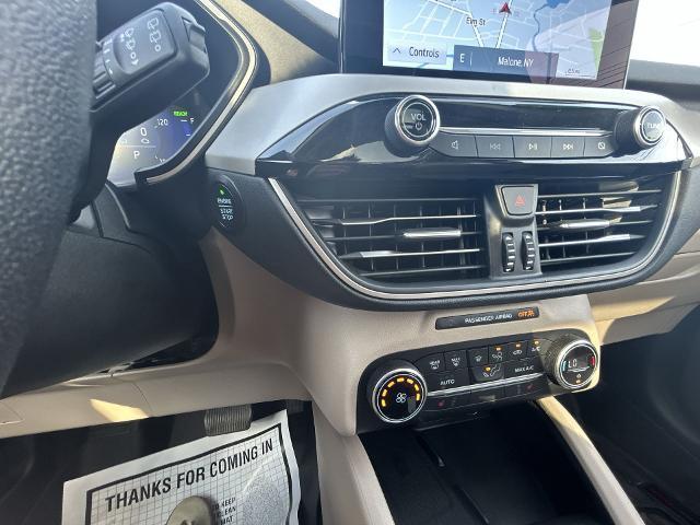Photo of 2020 White Ford Escape
