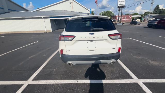 Photo of 2020 White Ford Escape