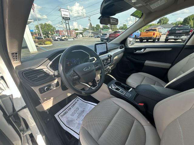 Photo of 2020 White Ford Escape
