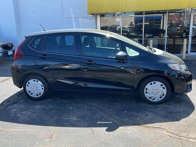 Photo of 2017 Crystal Black Pearl Honda Fit
