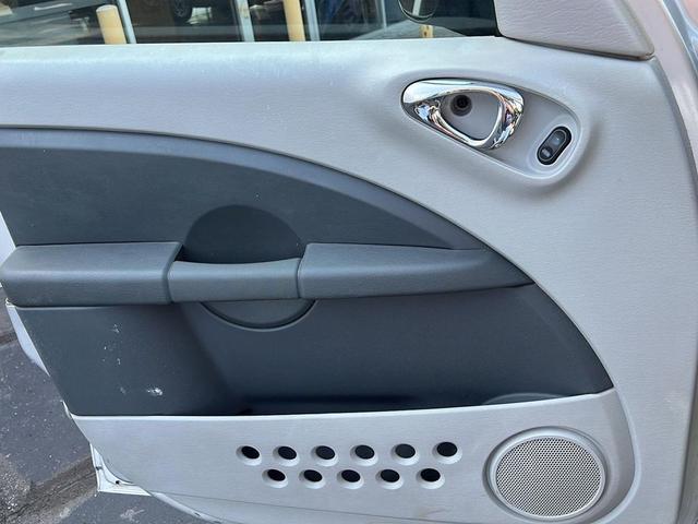 Photo of 2007 Bright Silver Metallic Chrysler PT Cruiser