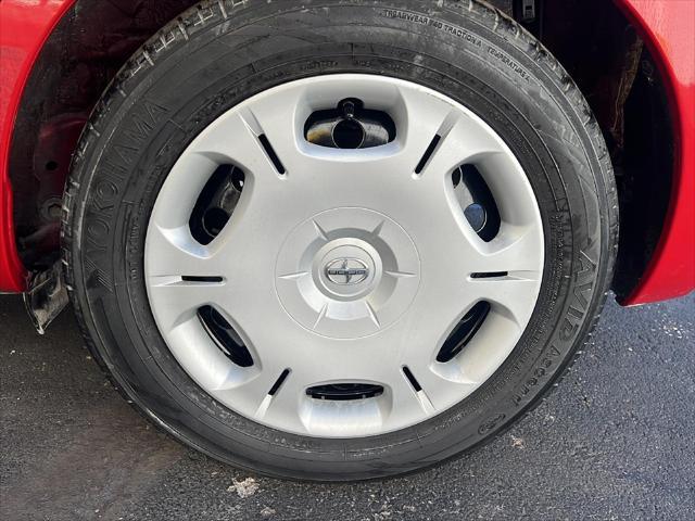 Photo of 2013 Silver Ignition Scion xD